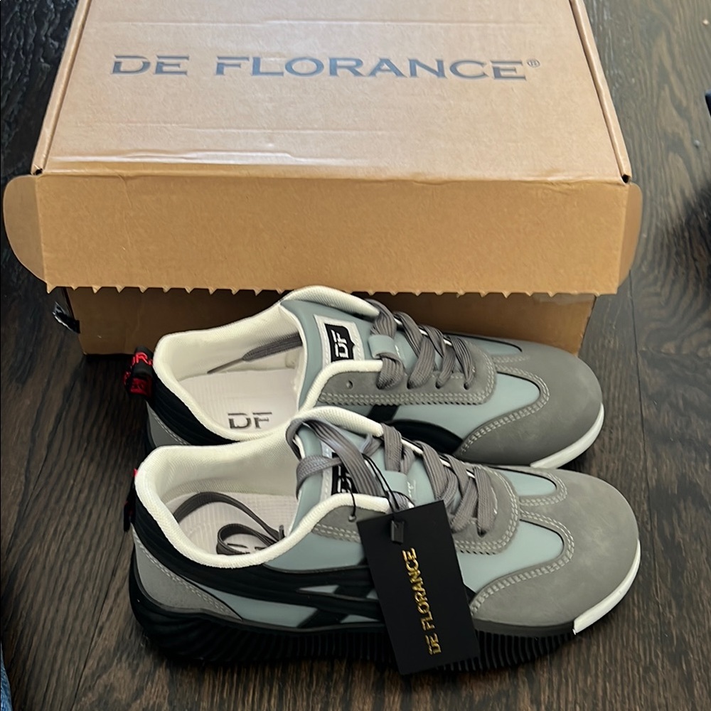 De Florence Cloudea women’s grey and blue sneakers 38 new in box